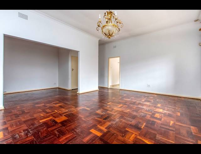 4 BEDROOM FREEHOLD FOR SALE IN EMMARENTIA
